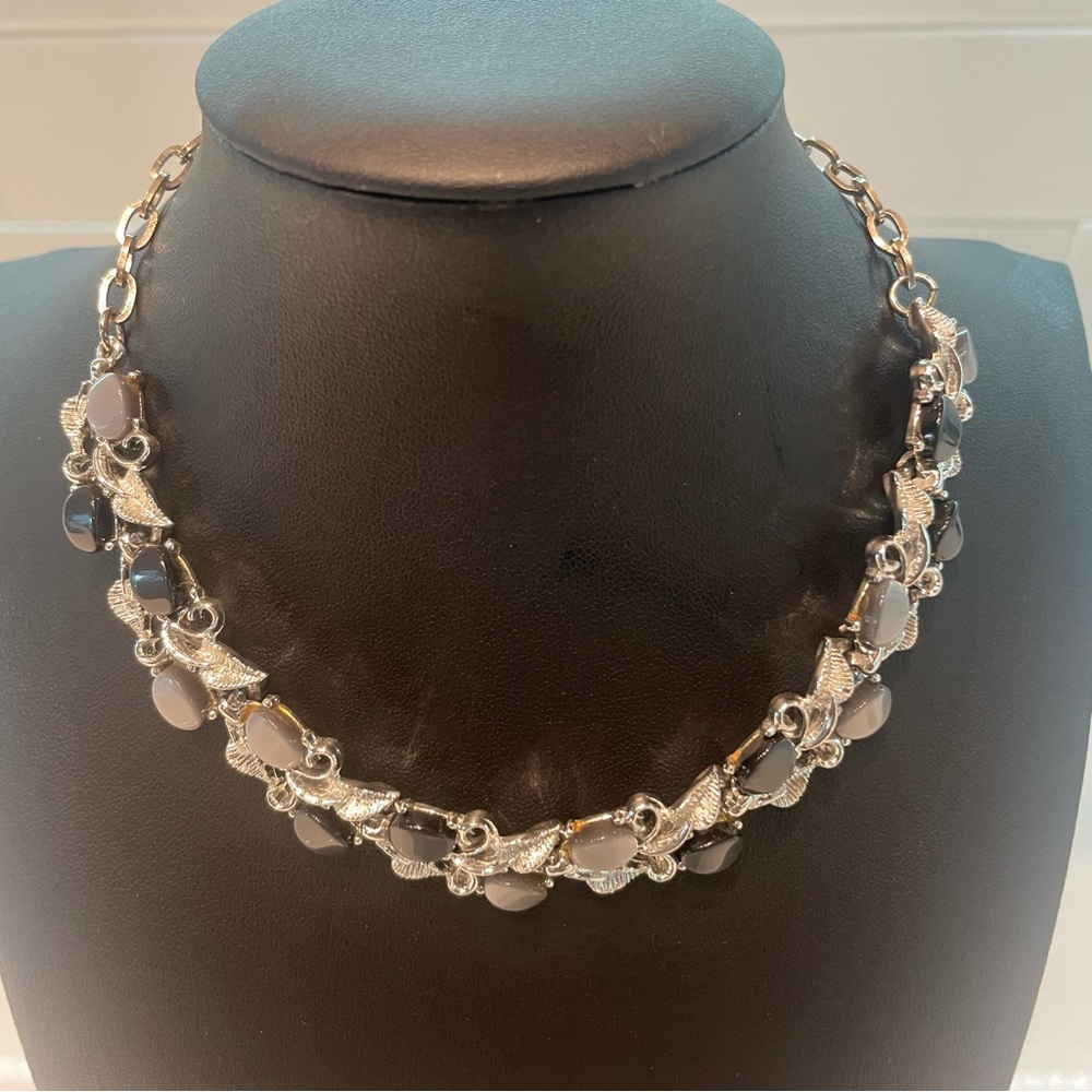 Unsigned Art Deco Choker Necklace